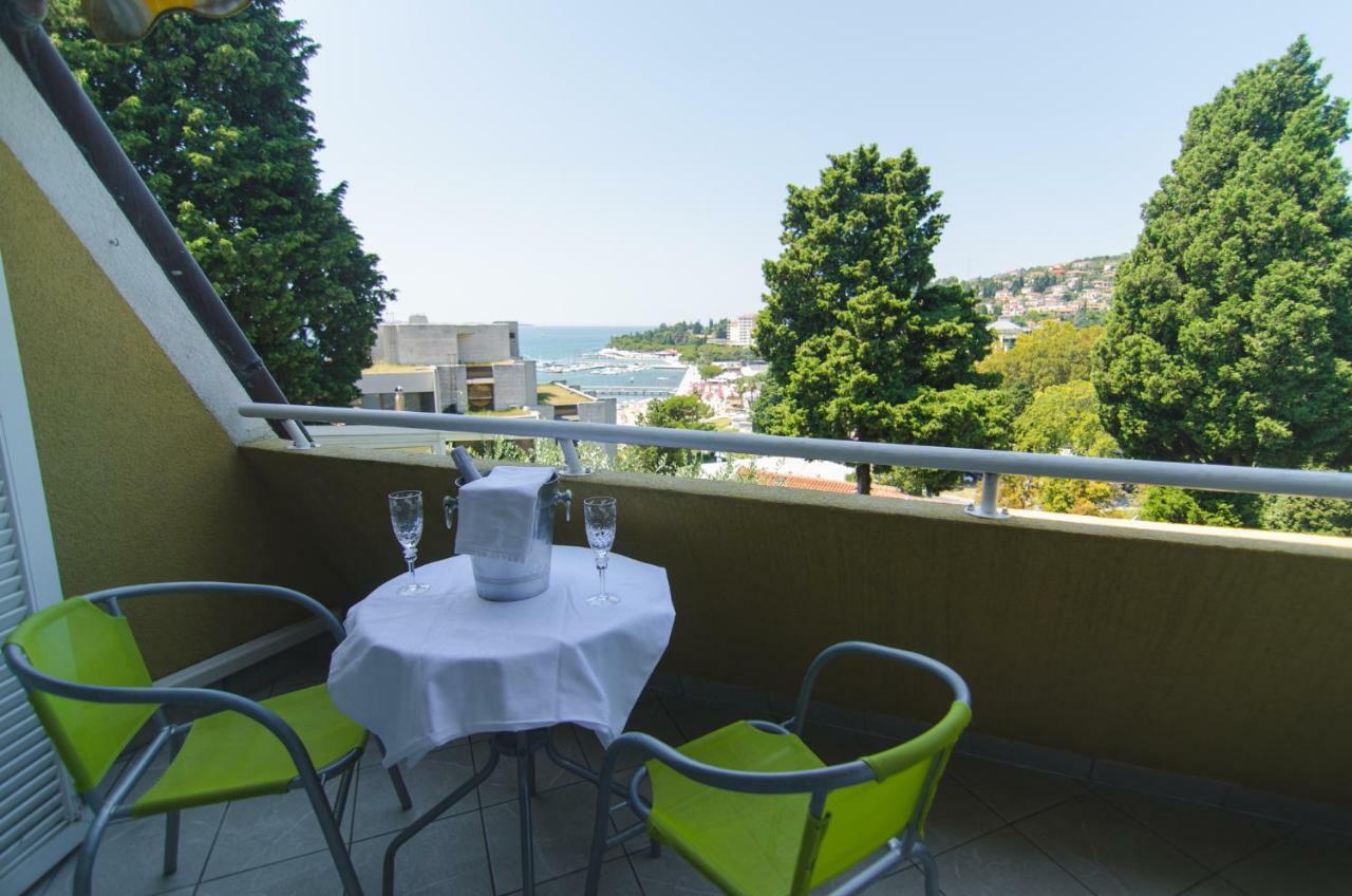 Apartment Monte Carlo Portorož Exteriör bild